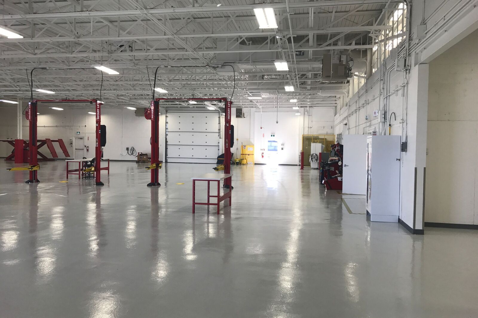 Calgary Tesla Service Shop photo 5