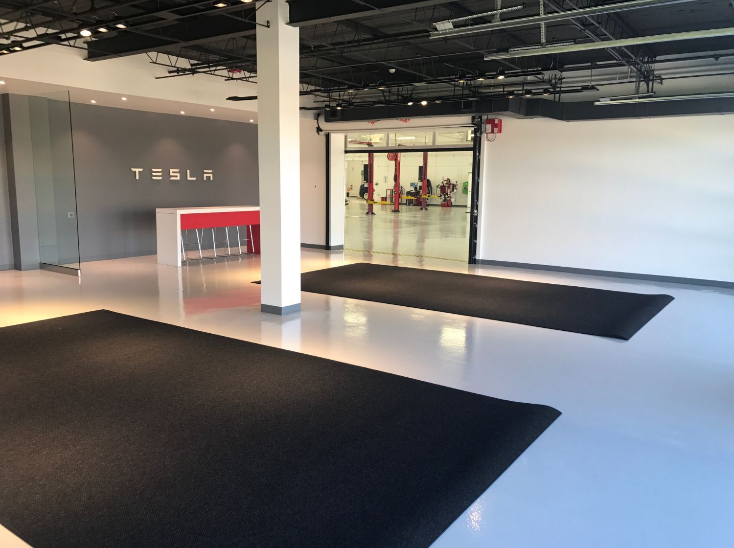 Calgary Tesla Service Shop photo 9