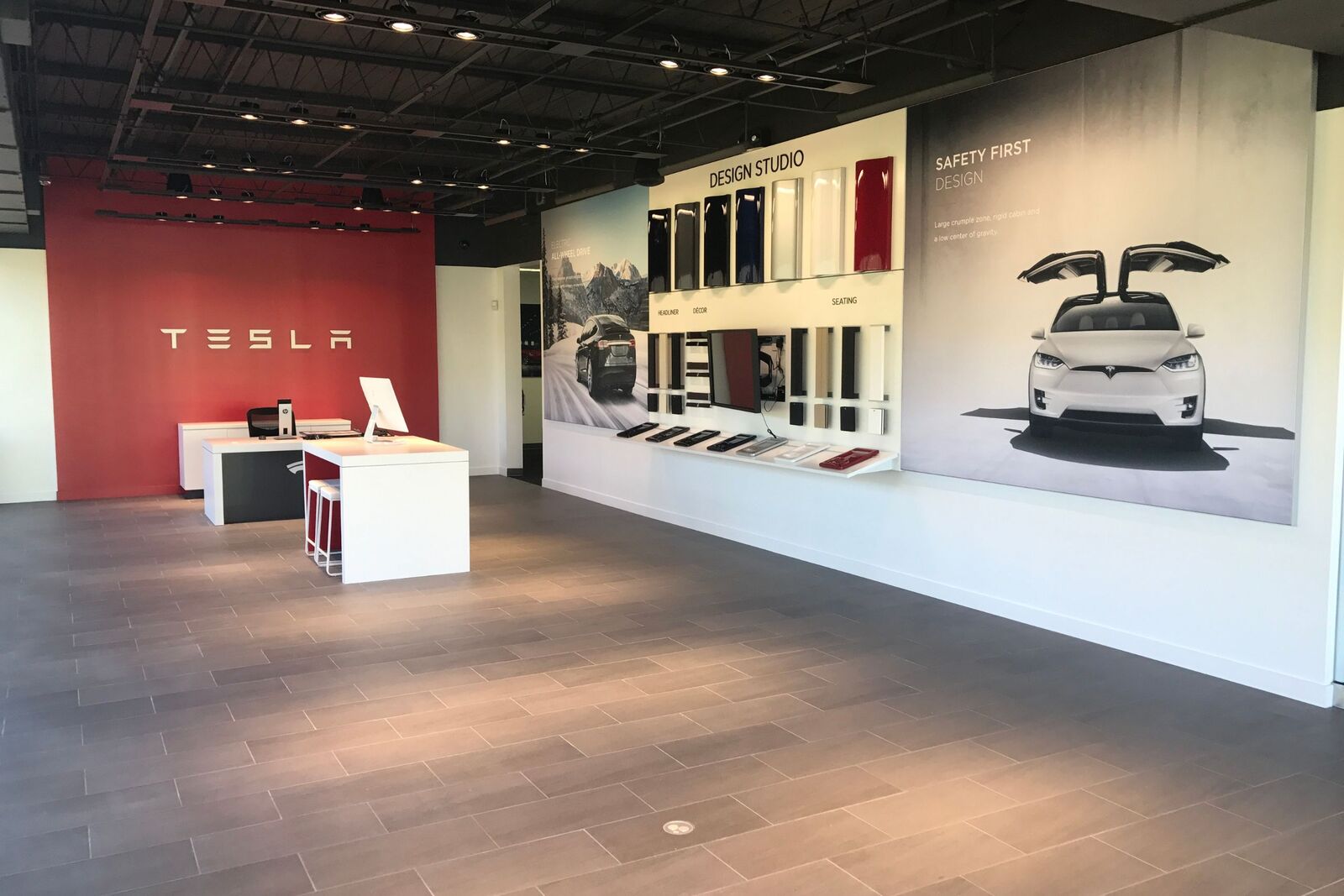 Calgary Tesla Service Shop photo 4